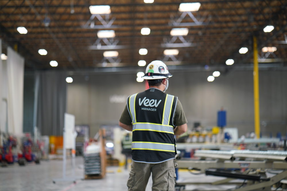 VEE06155 (1)